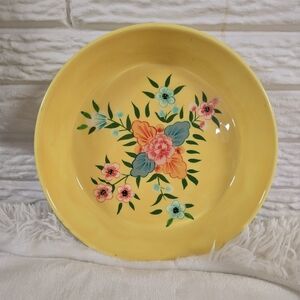 Vintage 60s/70s floral decorative pie tin.